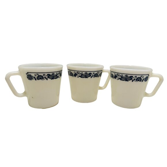 Set of 3 PYREX Old Town Blue Onion #1410 Milk Glass Coffee Cups Mugs 1970's USA - Picture 1 of 4